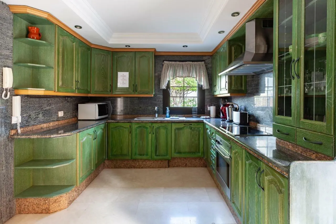 מלון אדחה Casa La Duquesa